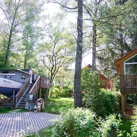 Campsite Baumschiffhotel Am Waldbad Bad Rodach